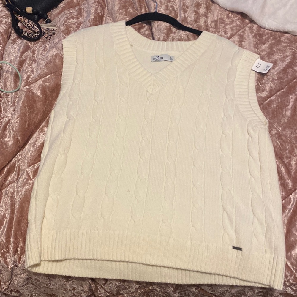 Hollister Oversized Sweater Vest